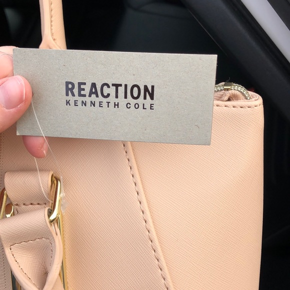 Reaction Kenneth Cole Purse - Picture 3 of 3